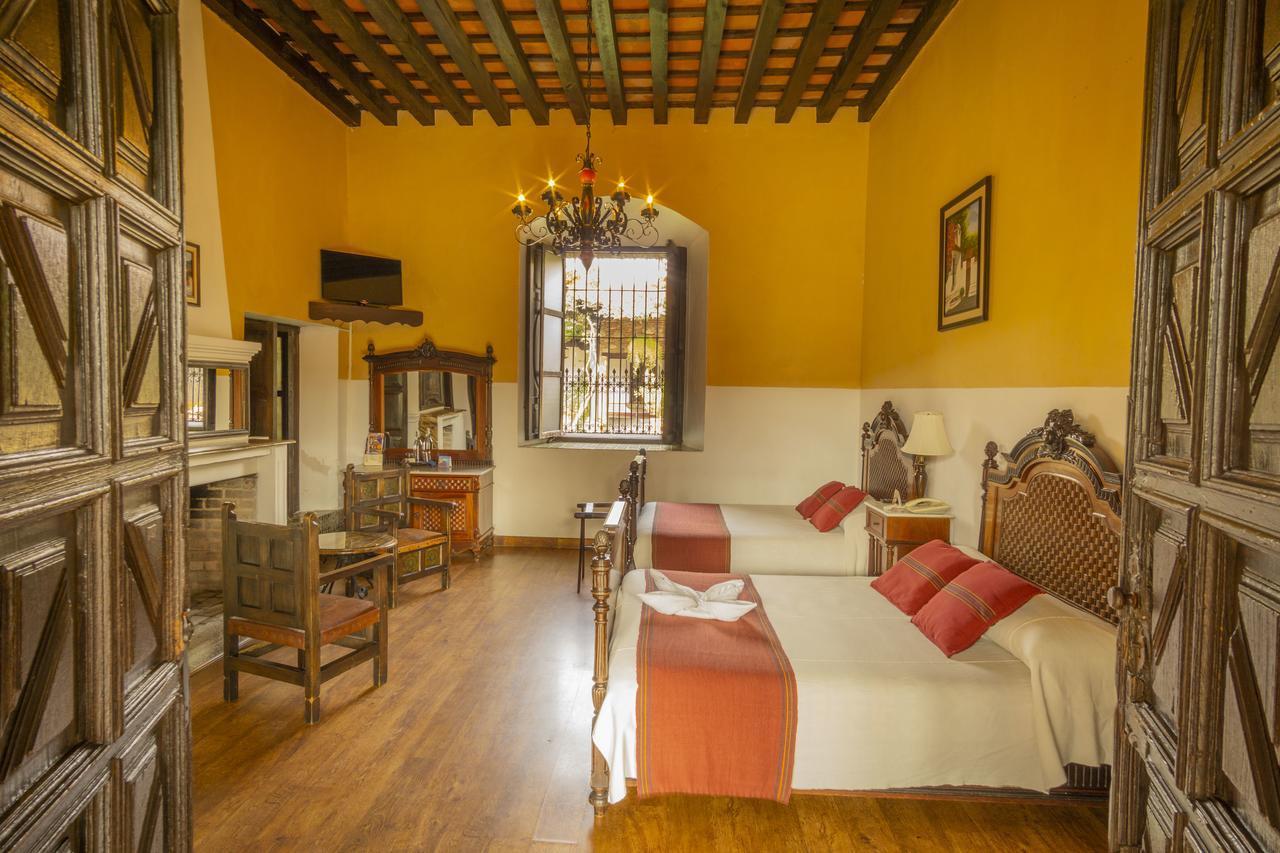 Hotel Posada De Don Rodrigo Antigua Extérieur photo