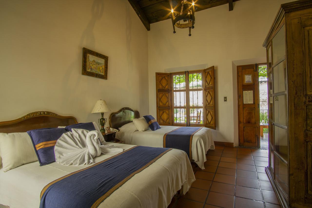 Hotel Posada De Don Rodrigo Antigua Extérieur photo