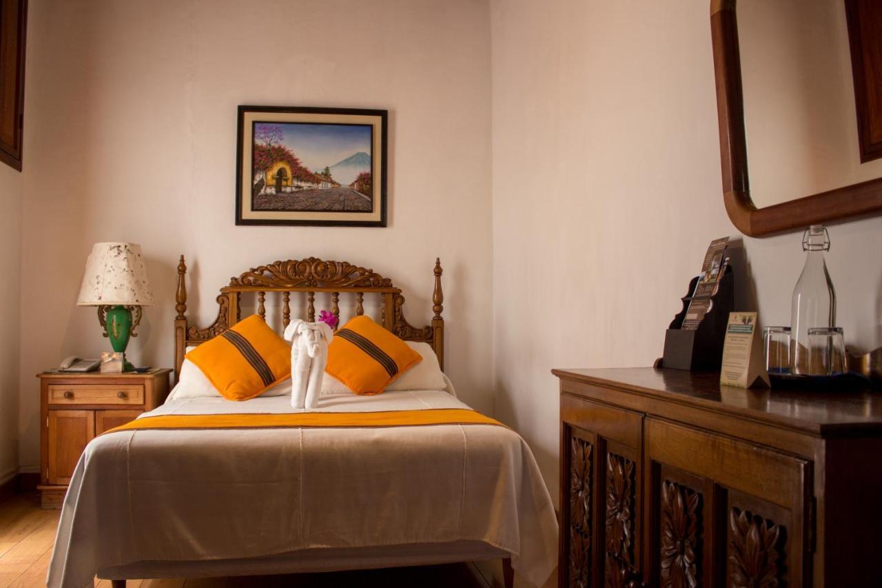 Hotel Posada De Don Rodrigo Antigua Extérieur photo